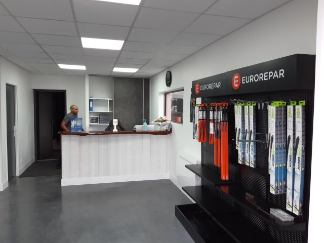 cg-auto3-94a8649d503b5d46b1b7d6c26b63e583-640-480-crop-16777215