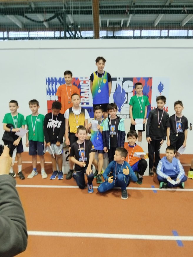 Les minis MACC au CREPS de VOUNEUIL SOUS BIARD